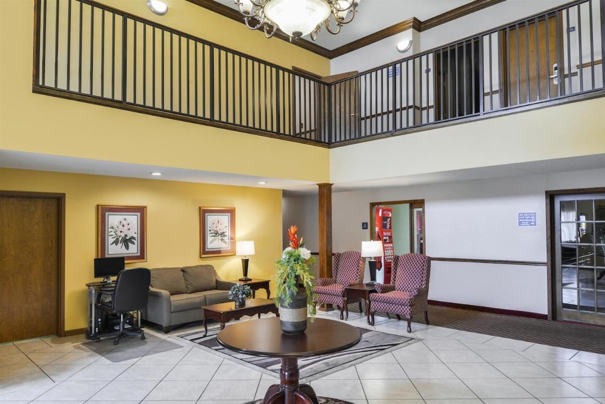 Americas Best Value Inn Wiggins מראה חיצוני תמונה
