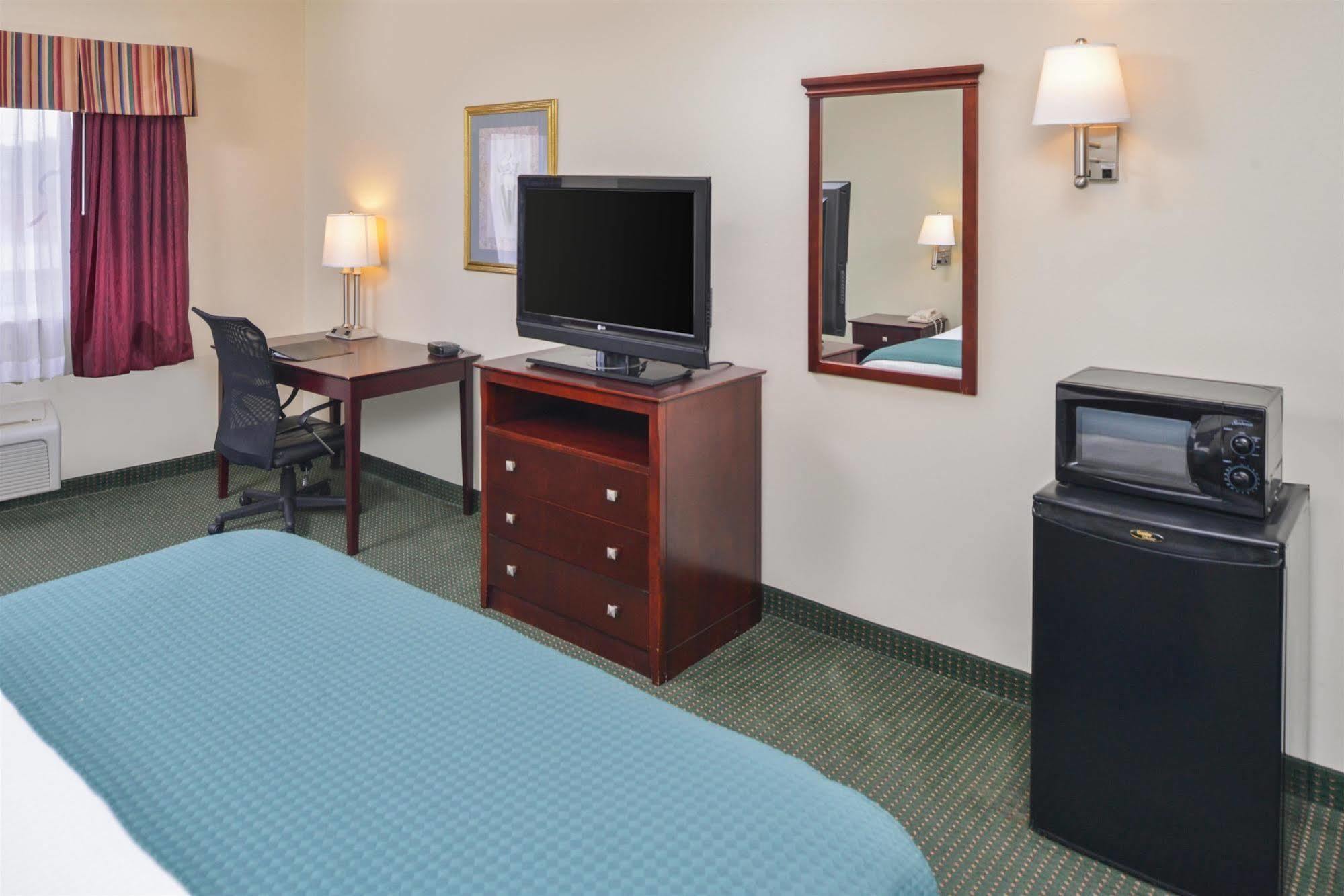 Americas Best Value Inn Wiggins מראה חיצוני תמונה