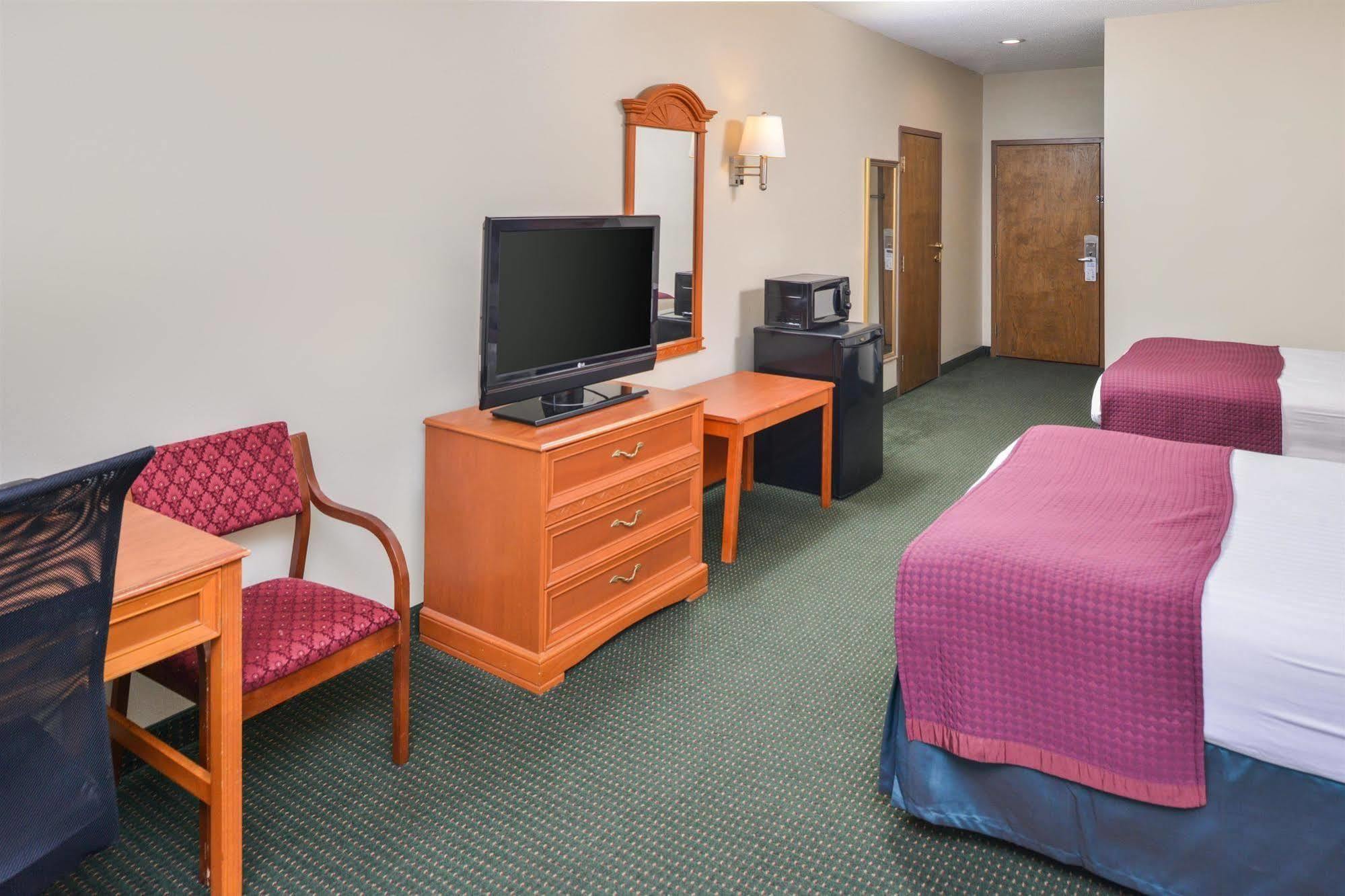 Americas Best Value Inn Wiggins מראה חיצוני תמונה
