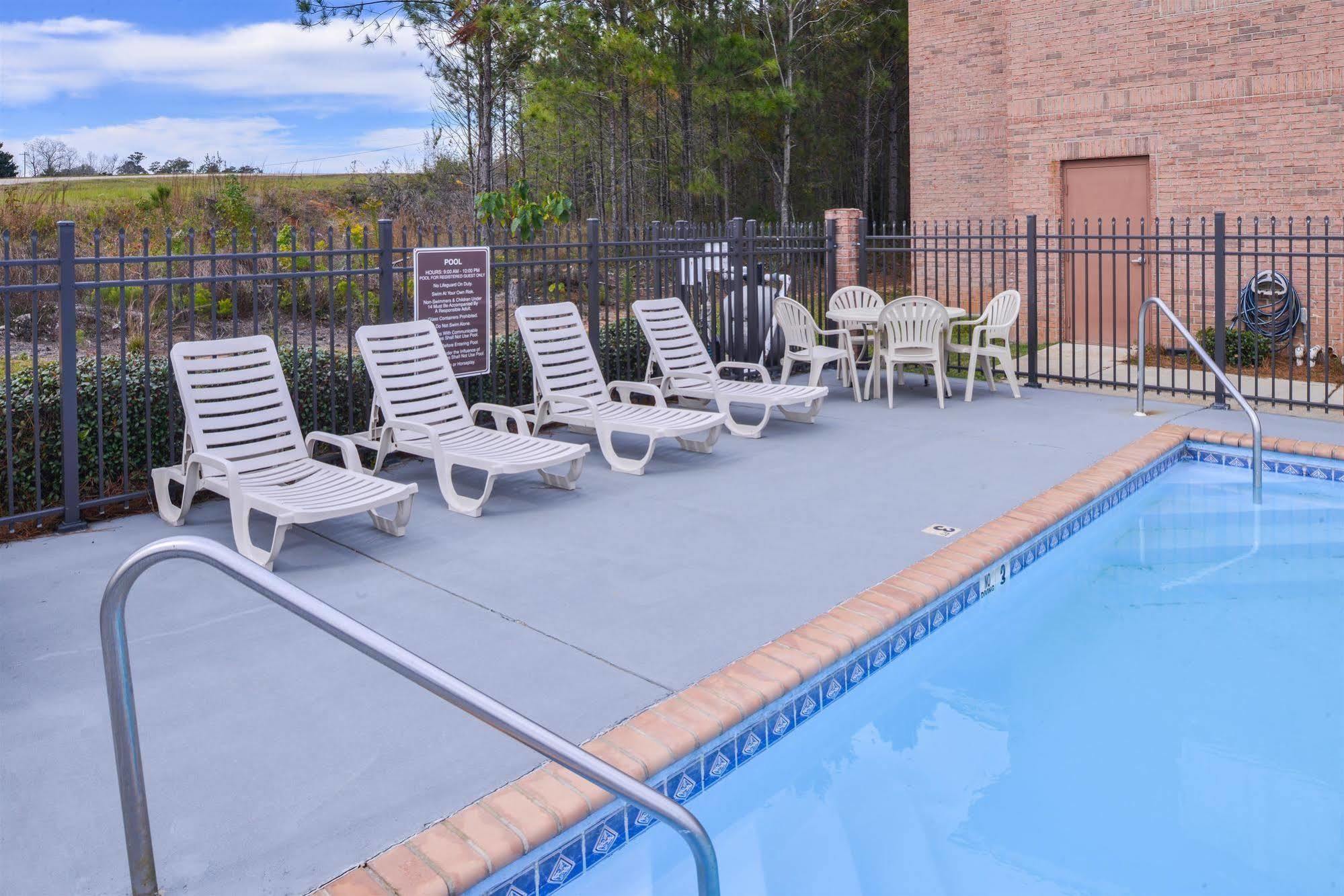 Americas Best Value Inn Wiggins מראה חיצוני תמונה